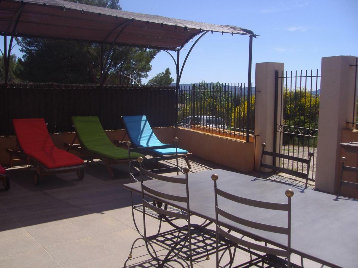 Petit Coin De Paradis Apartamento Mérindol Exterior foto